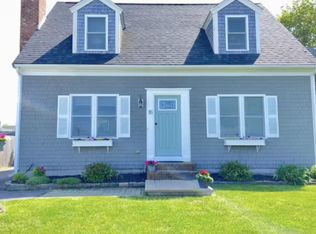 16 Dillingham Ave, Sandwich, MA 02563
