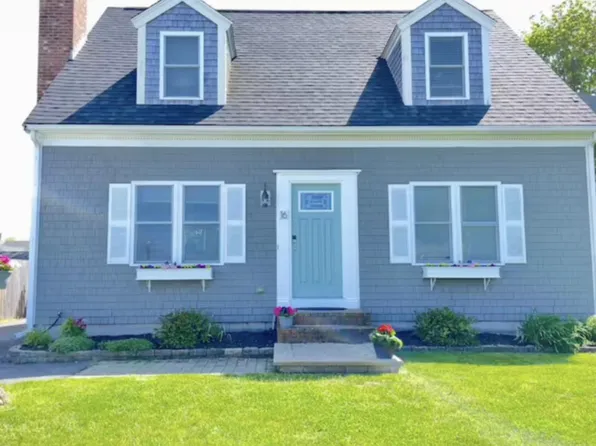 16 Dillingham Ave, Sandwich, MA 02563
