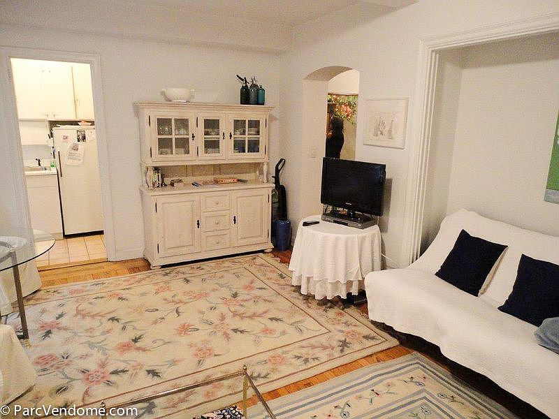 2nd image of 340 W 57th St APT 3F