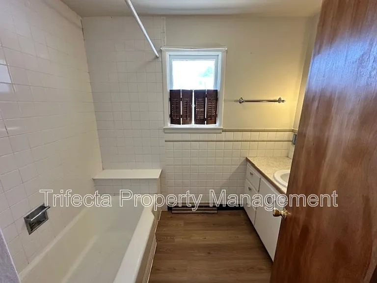 622 Miller Dr — Photo 8