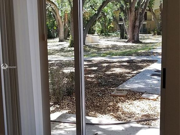 4th image of 8920 NE 8th Ave Unit 1001