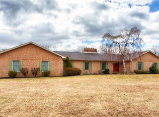 1213 Rone Dr, Wind Gap, PA 18091