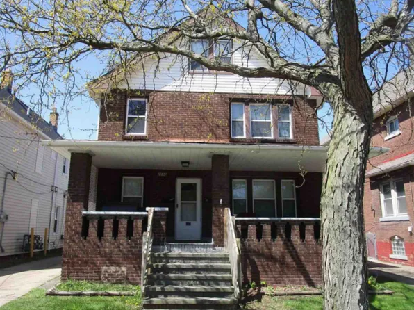 2096 Halstead Ave, Lakewood, OH 44107