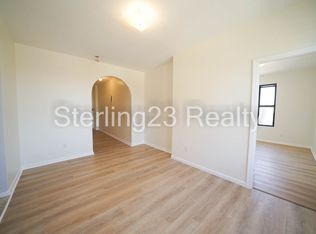 28-05 43rd St #14B, Astoria, NY 11103
