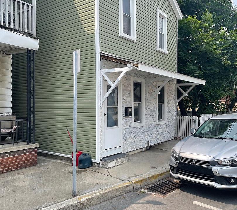 1st image of 211 Lincoln Ave