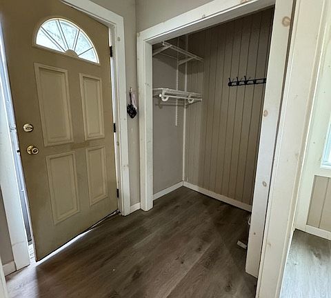 Foyer with ample closet space