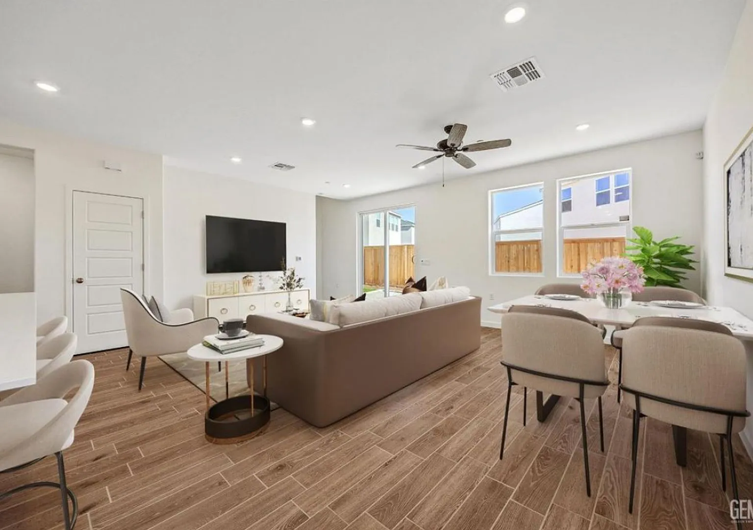 New Construction Call to set up a showing — Photo 2