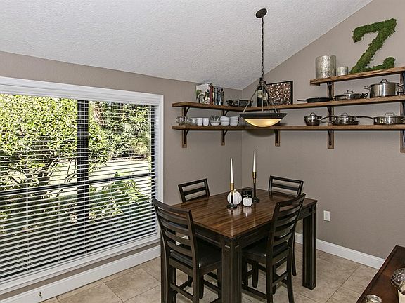 3rd image of 707 Sandcastle Dr