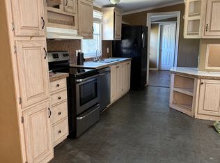 198 E Conda Muckleroy St, Nacogdoches, TX 75965