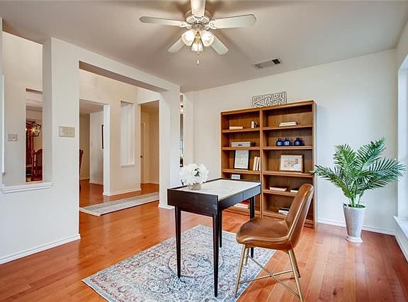4th image of 5708 Pecanwood Ln