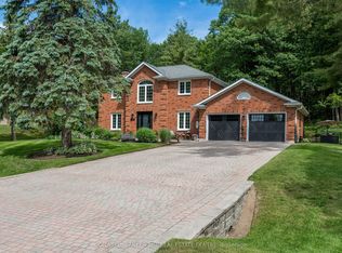 12 Idlewood Dr, Springwater, ON L9X 0P6