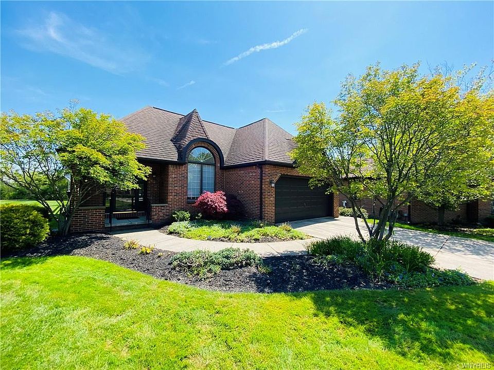 1st image of 37 Bradfield Dr