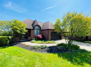 37 Bradfield Dr, East Amherst, NY 14051