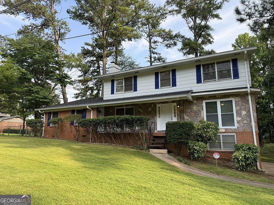 1st image of 490 Tall Deer Dr