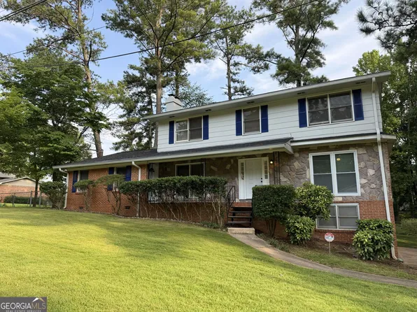 490 Tall Deer Dr, Fairburn, GA 30213