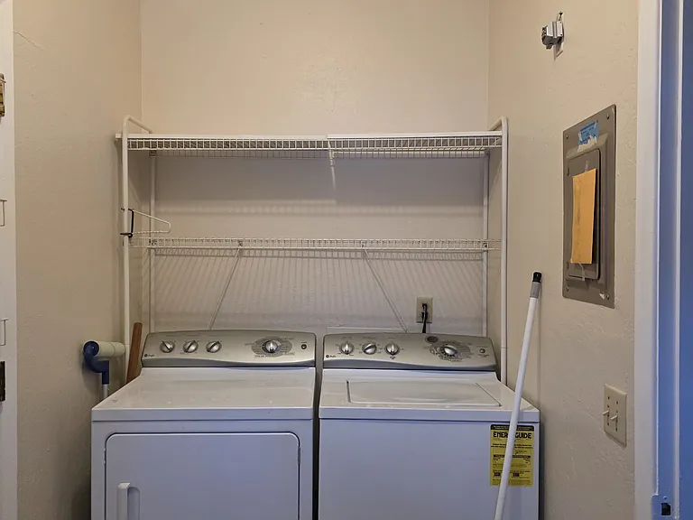 8410 Wisteria St — Photo 25