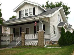 1310 S Center St, Bloomington, IL