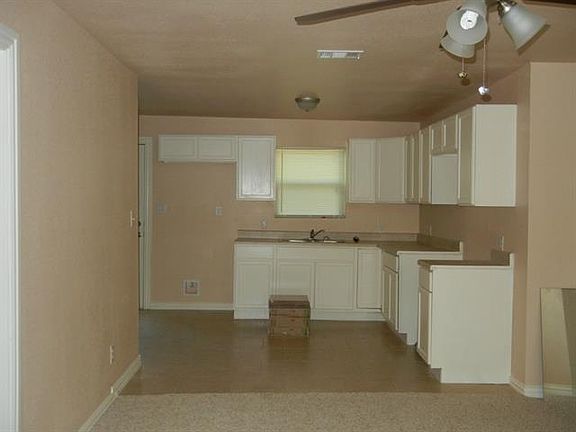 3rd image of 8120 Downe Dr