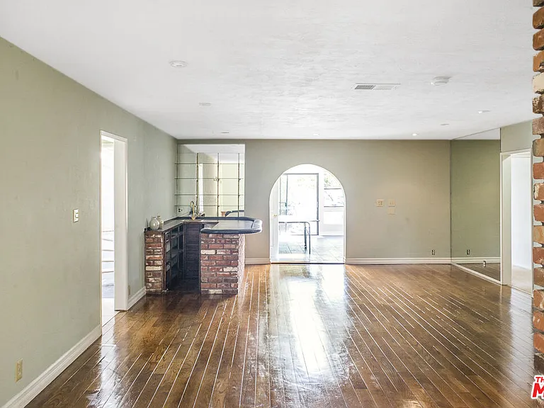 8300 Regis Way — Photo 17