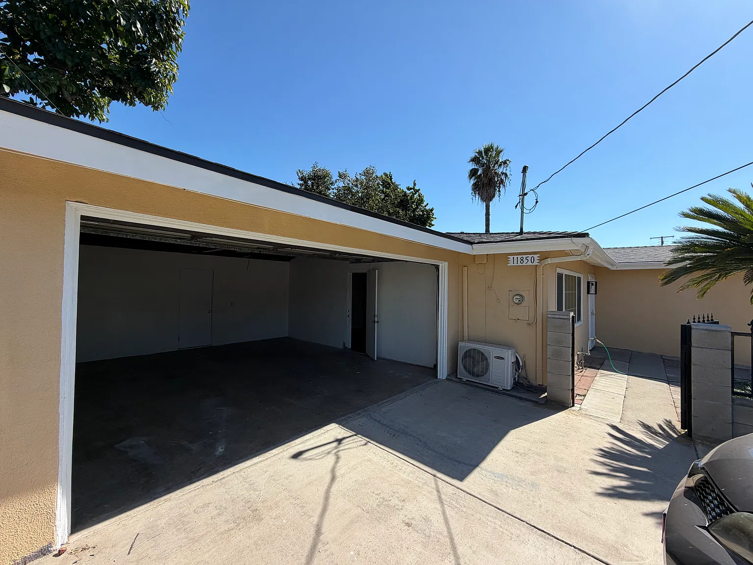3 bed, 1200 sqft, $3,500 — Photo 2