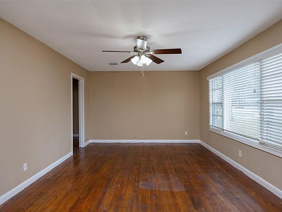 4th image of 304 Harris Blvd