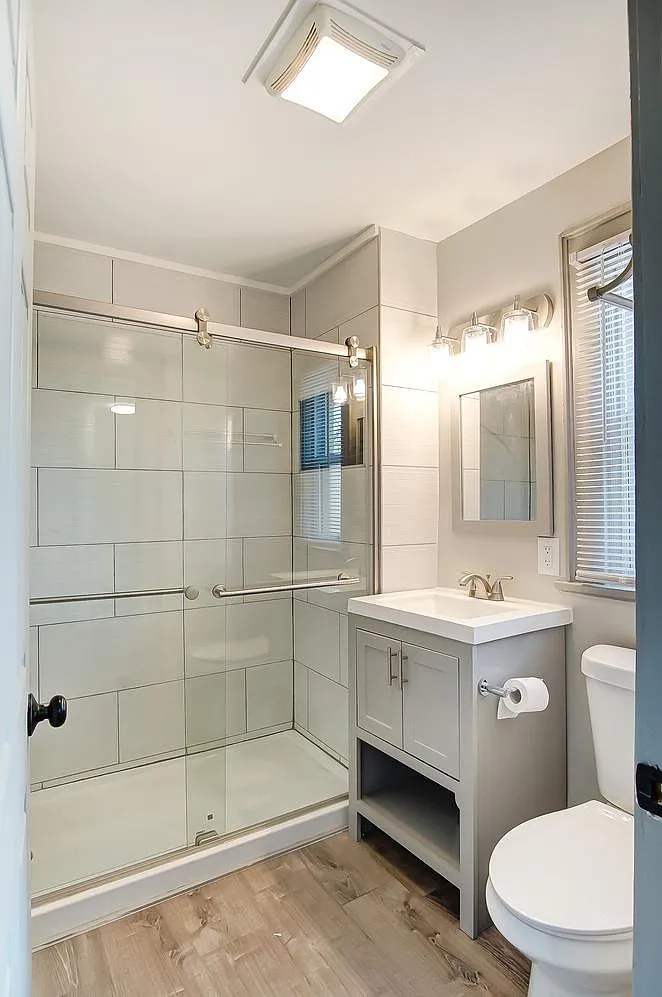 Building Photo - 2611 Bellevue Ave