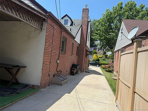 2nd image of 20938 Whitehall Terrace