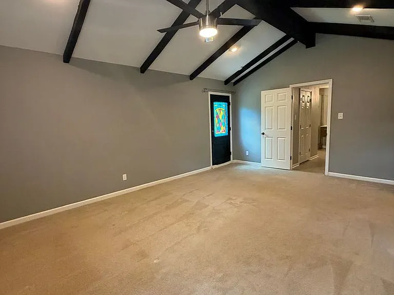 1101 Silverwood Cv — Photo 26