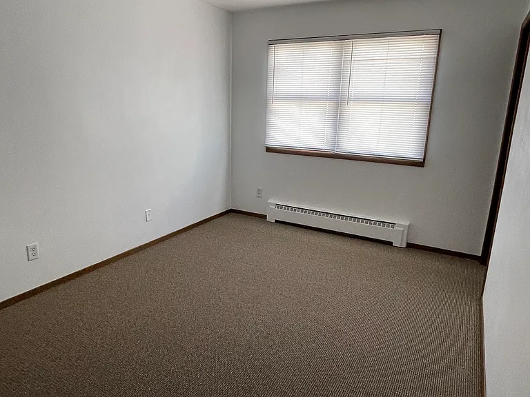 444 N Broad St — Photo 8