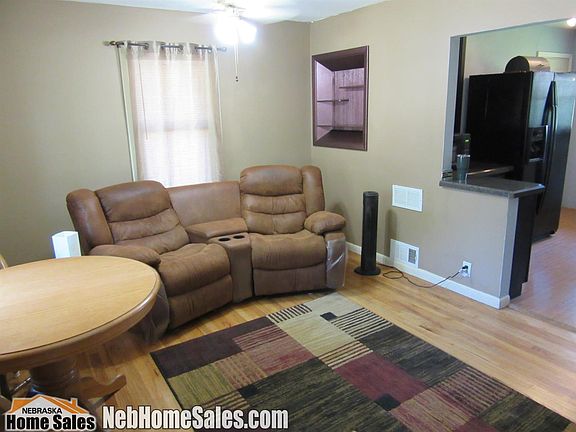 5th image of 5627 Greenwood St