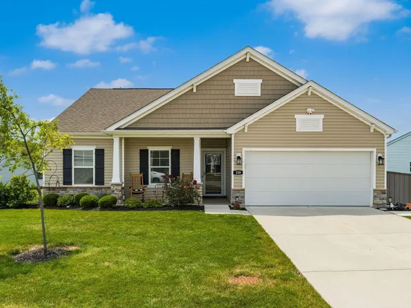 319 Mannaseh Dr W, Granville, OH 43023