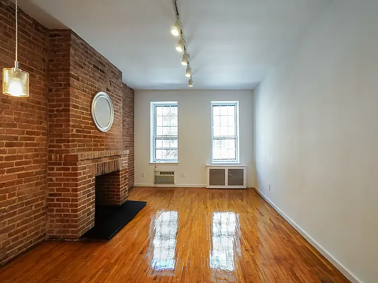538 E 89th St #2W — Photo 3