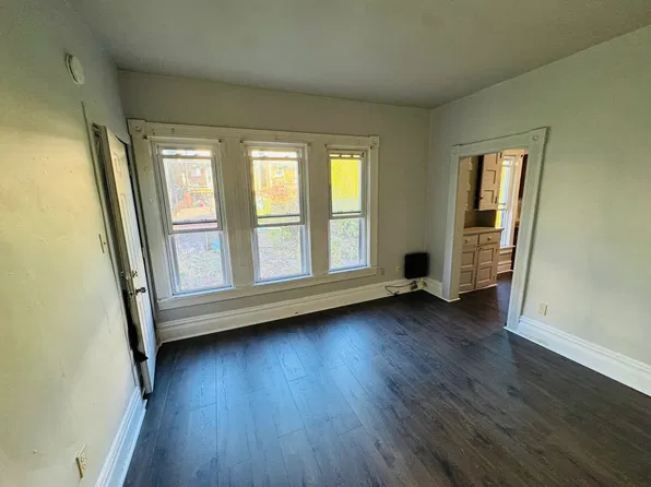 7544 Ellesmere St APT 4, Pittsburgh, PA 15218
