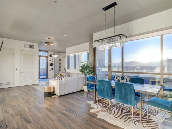 353 E Bonneville Ave Unit 729, Las Vegas, NV 89101