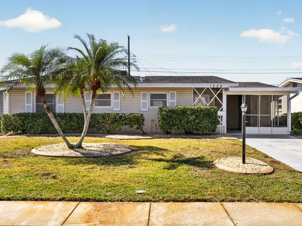 1528 Chevy Chase Dr, Sun City Center, FL 33573