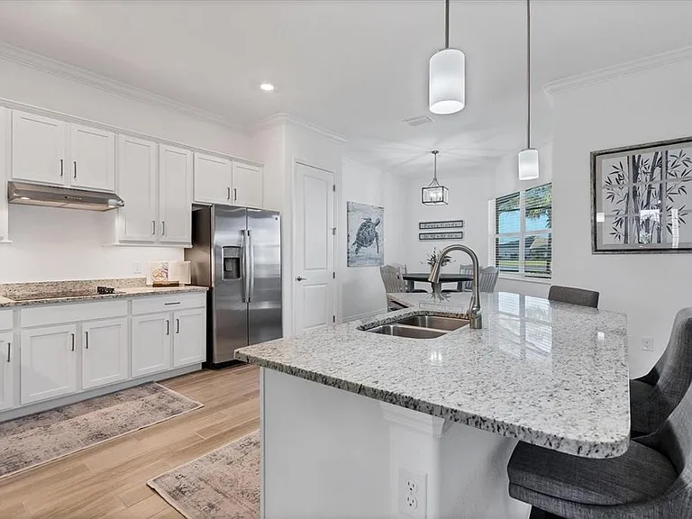 25228 Longmeadow Dr — Photo 10