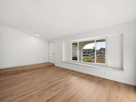 3rd image of 2041 Weathervane Ave