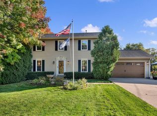 2215 W Mangold Ave, Milwaukee, WI 53221