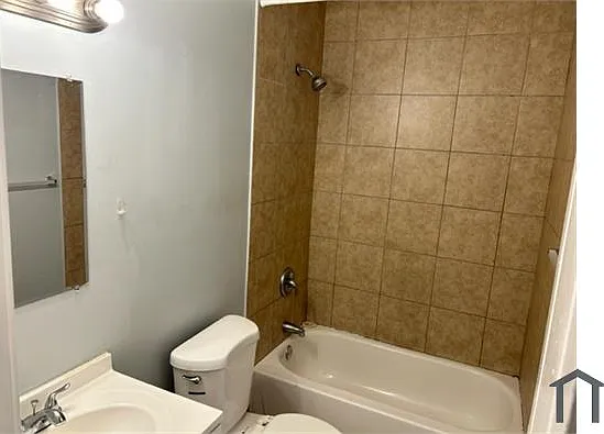 315 S Sacramento Blvd — Photo 5