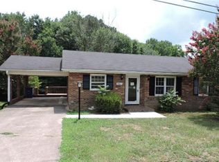 4802 Kester Mill Rd, Winston Salem, NC 27103