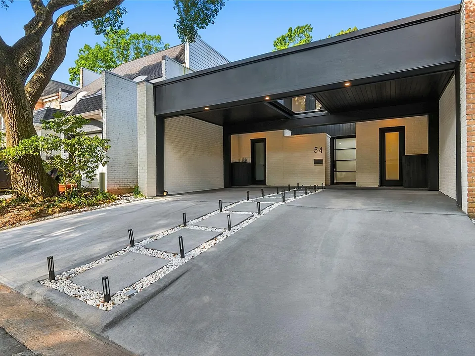 54 Legend Ln