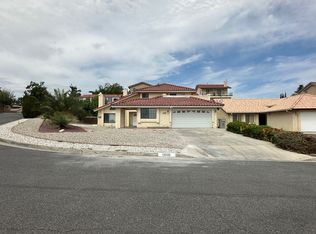 13530 Sierra Vista Dr, Victorville, CA 92395