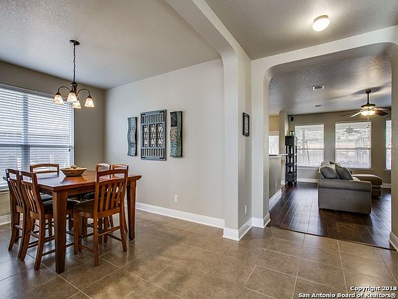 5th image of 26651 Camden Chase