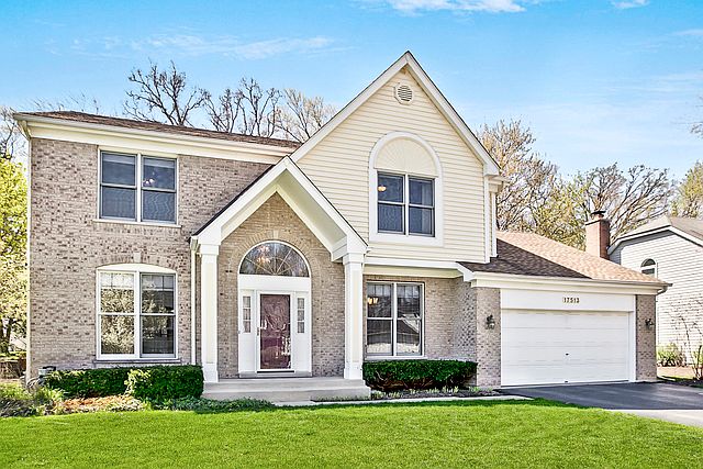 1st image of 17513 W Pine Creek Trl