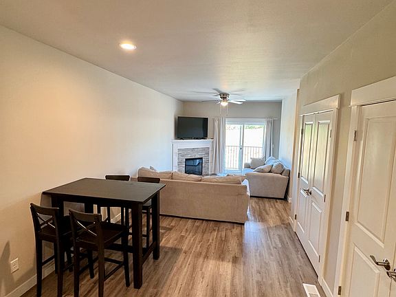 2nd image of 2600 Racquet Ln #30