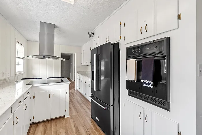 8009 Whitesburg Dr SE — Photo 3