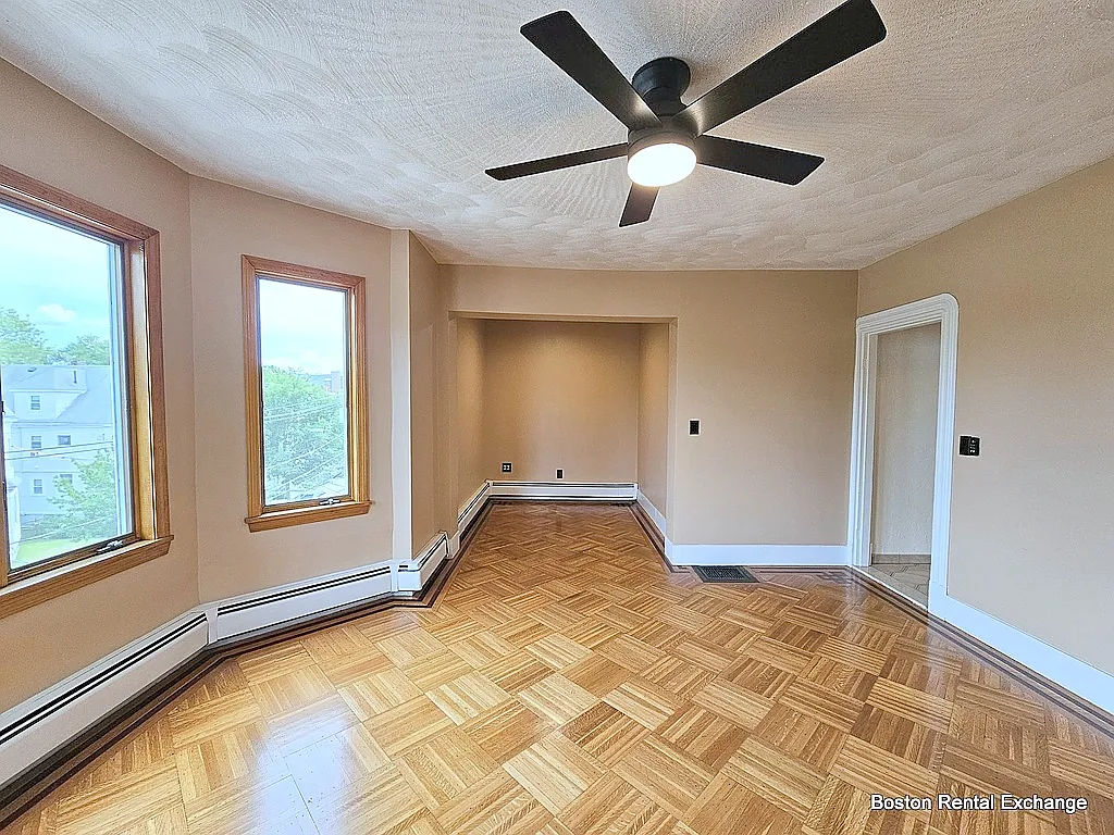 3 bed, 1500 sqft, $3,600 — Photo 4