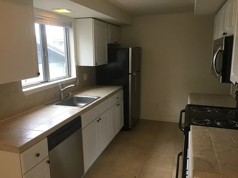3116 Kauffman Ave — Photo 4