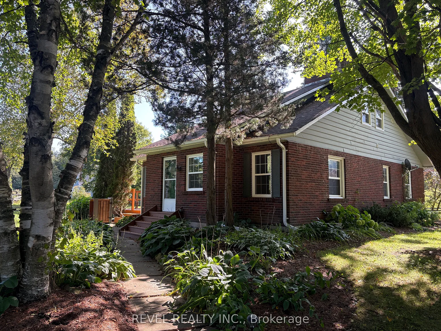 3 bed, $2,900 — Photo 1