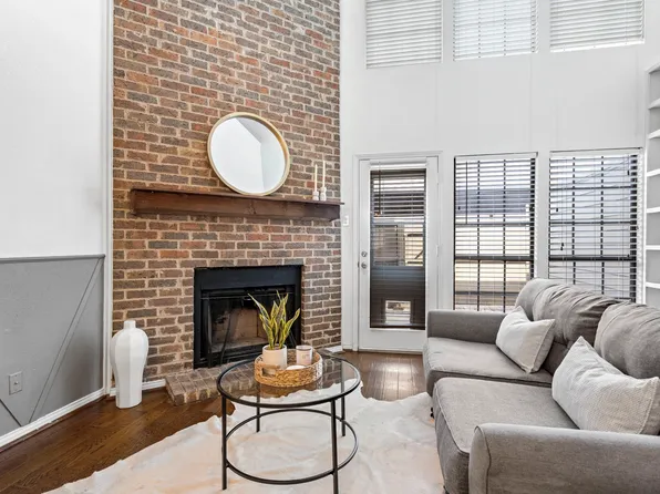 9910 Royal Ln APT 1105, Dallas, TX 75231